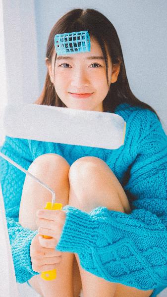校园禁忌的爱恋？18岁少妇的<strong>诱惑</strong>与<strong>挣扎</strong>！
